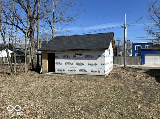 Listing Image 5