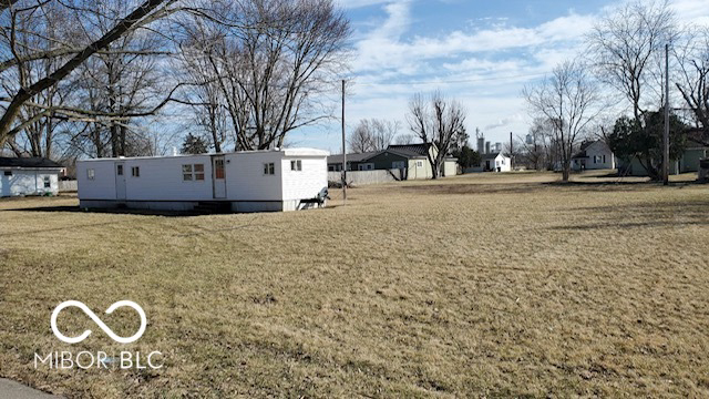 Listing Image 4