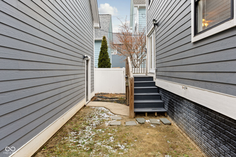 Listing Image 35