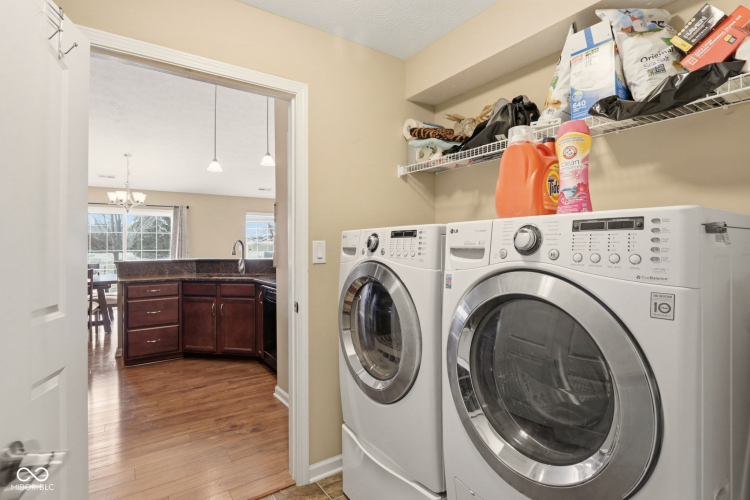Listing Image 13