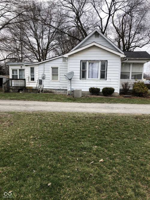 Listing Image 11