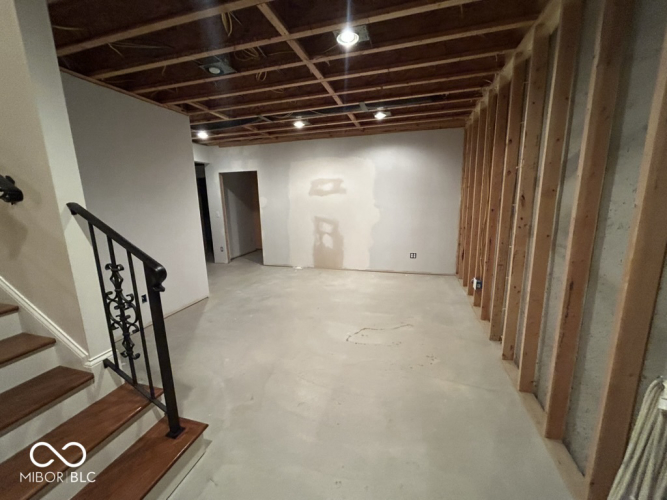Listing Image 46