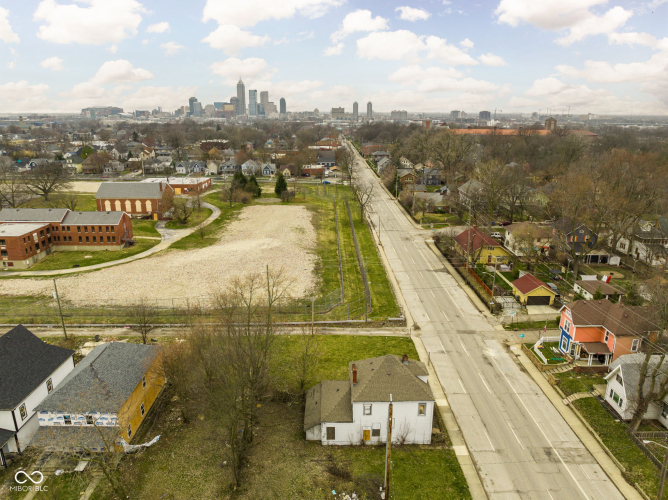 Listing Image 9