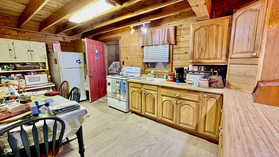 Listing Image 18