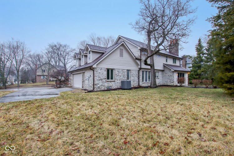 Listing Image 44