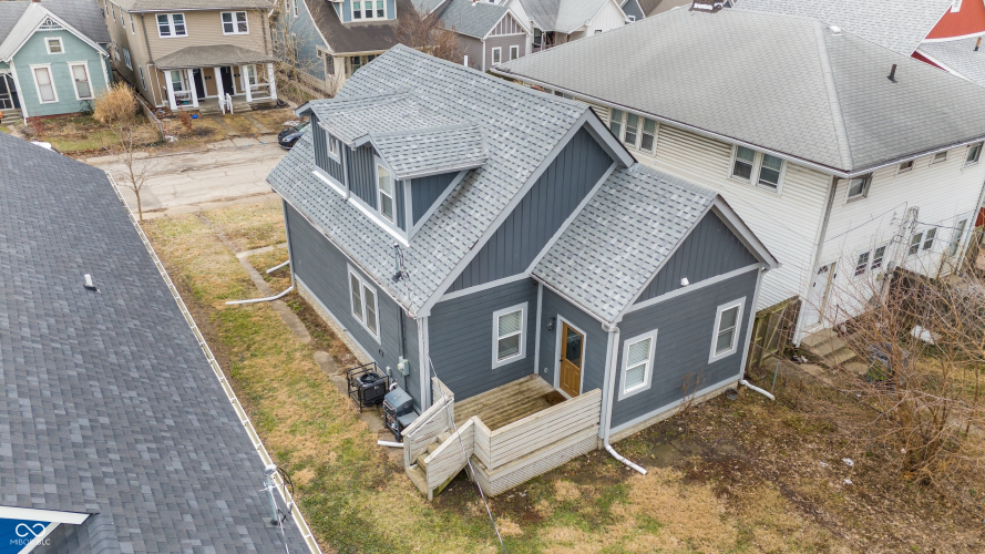 Listing Image 4