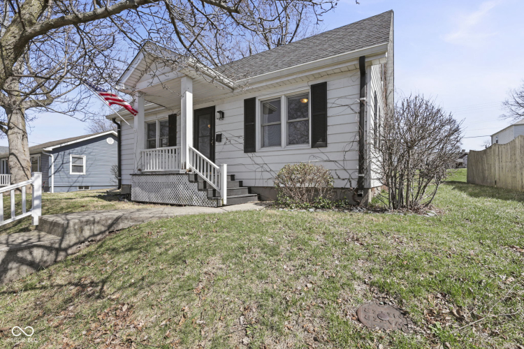 Listing Image 3