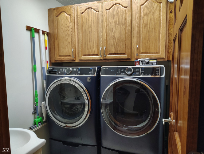 Listing Image 33