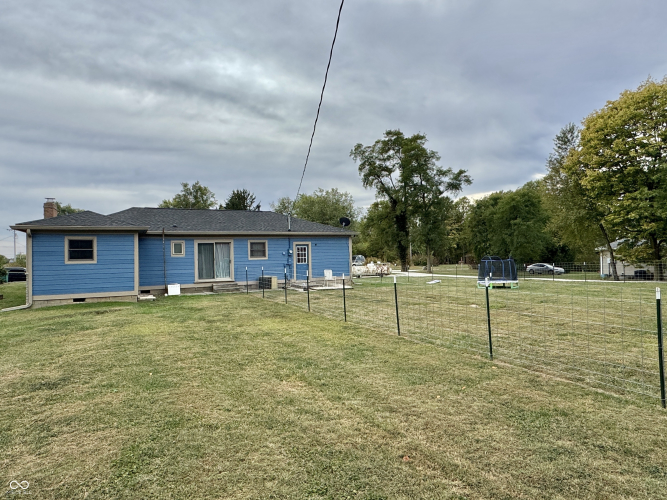 Listing Image 5