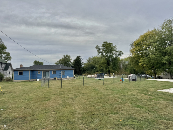Listing Image 6