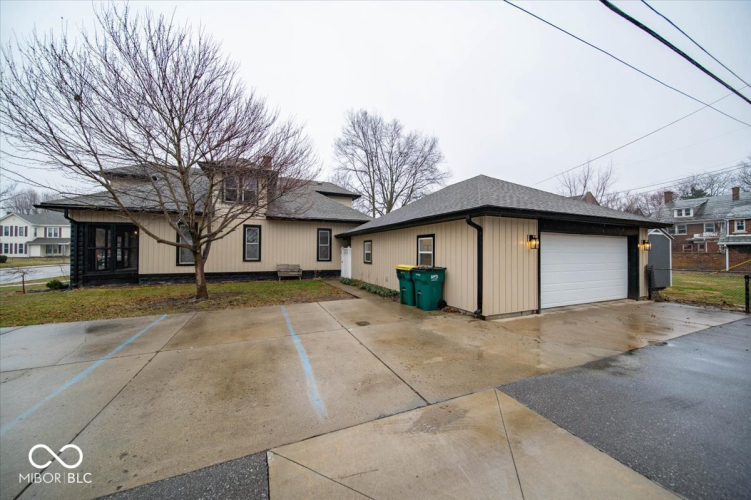 Listing Image 33
