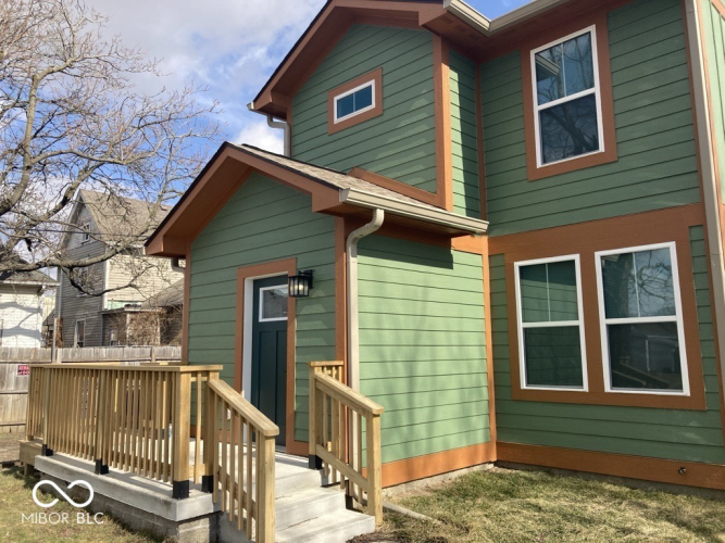 Listing Image 10