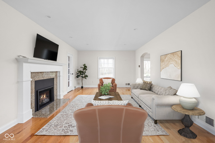 Listing Image 15
