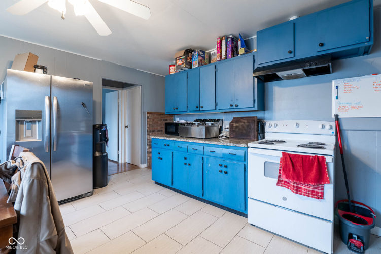 Listing Image 13