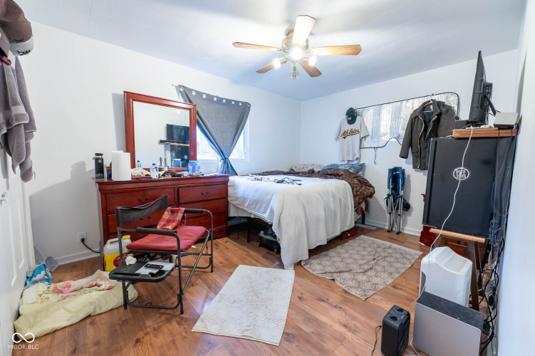 Listing Image 17