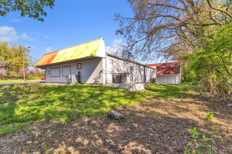 Listing Image 14