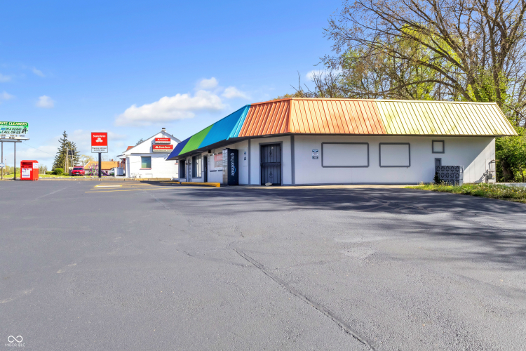 Listing Image 7