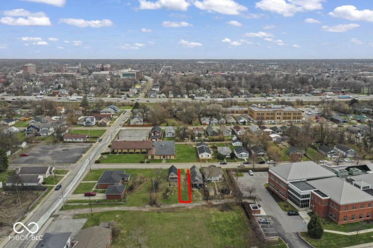 Listing Image 7