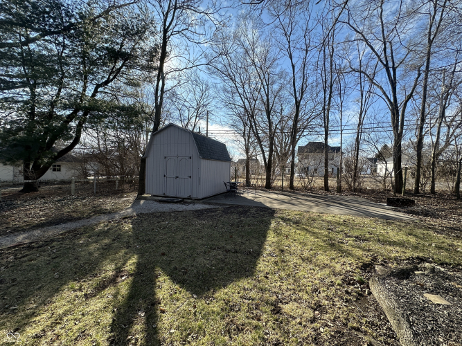 Listing Image 12