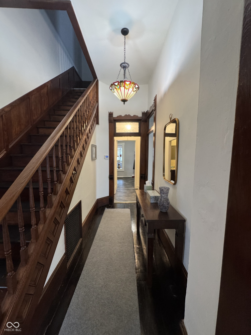 Listing Image 50