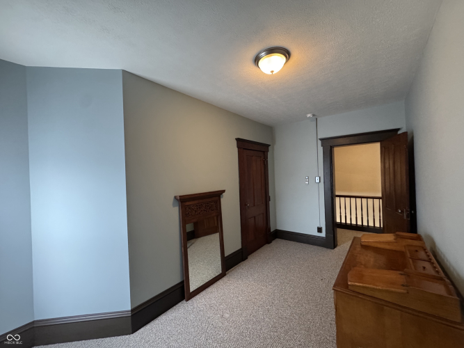 Listing Image 79
