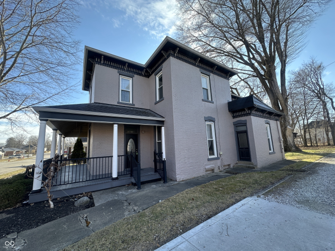 Listing Image 10