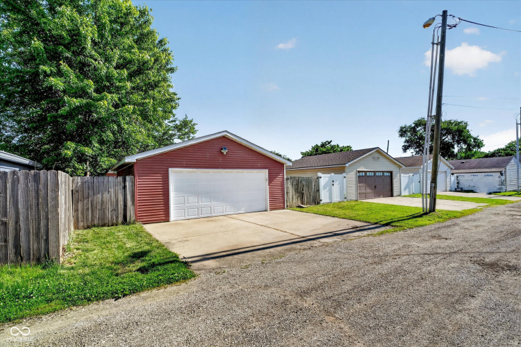 Listing Image 27