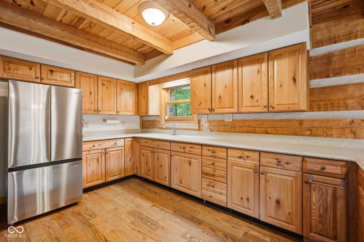 Listing Image 19