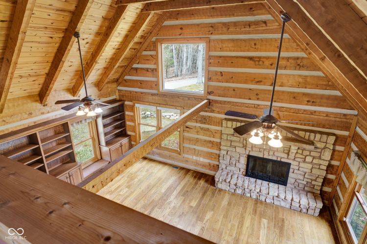Listing Image 9