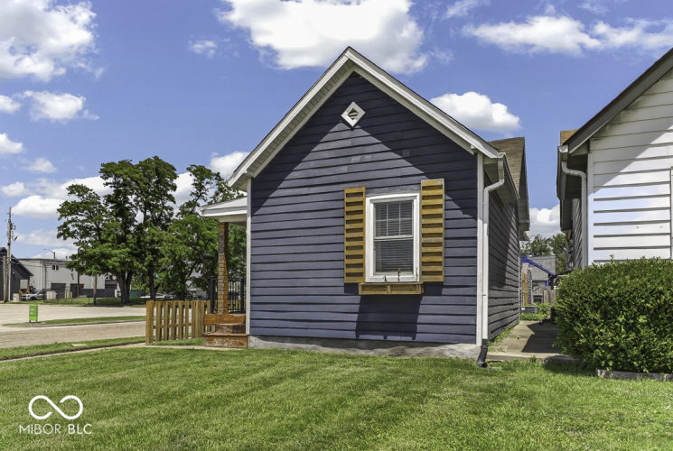 Listing Image 41