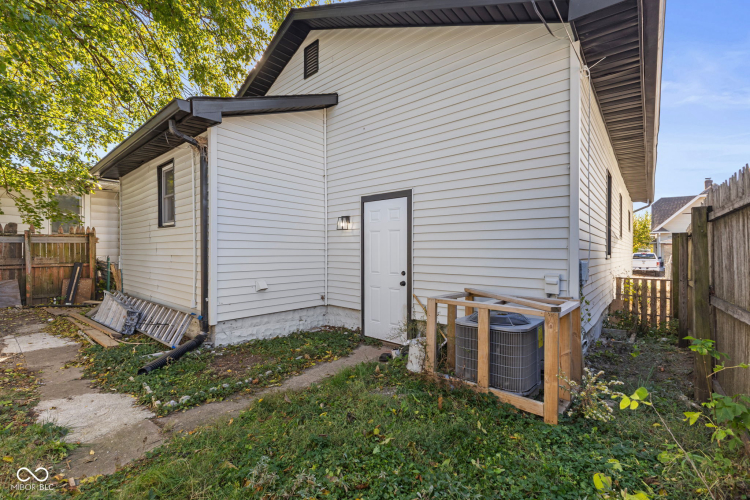 Listing Image 25