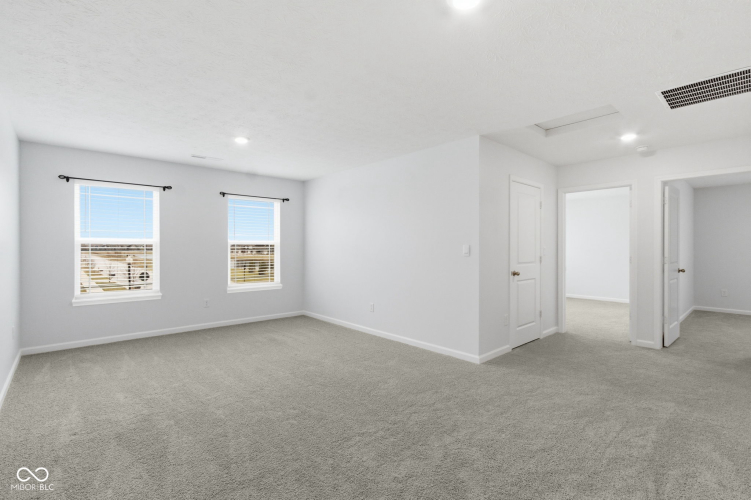 Listing Image 28