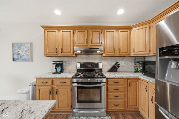 Listing Image 15