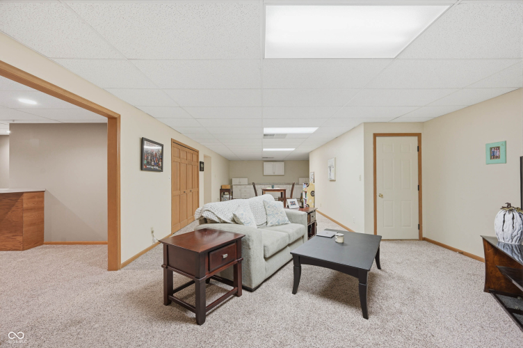 Listing Image 24
