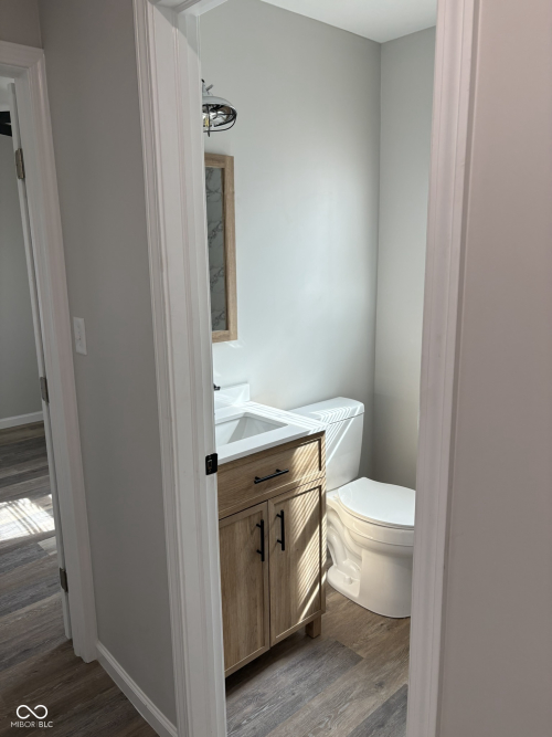 Listing Image 6