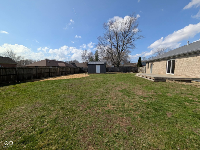 Listing Image 11