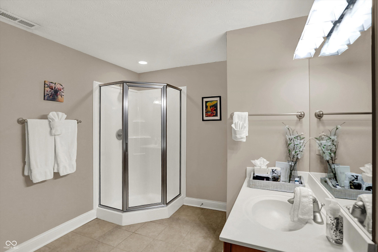 Listing Image 55