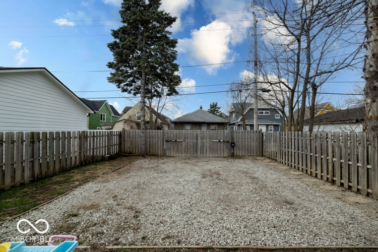 Listing Image 30