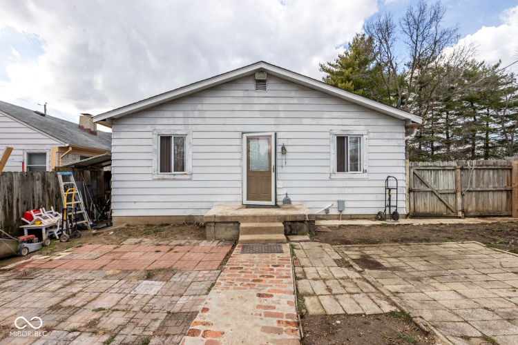 Listing Image 15