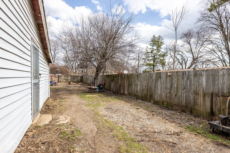 Listing Image 18