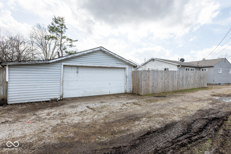 Listing Image 23