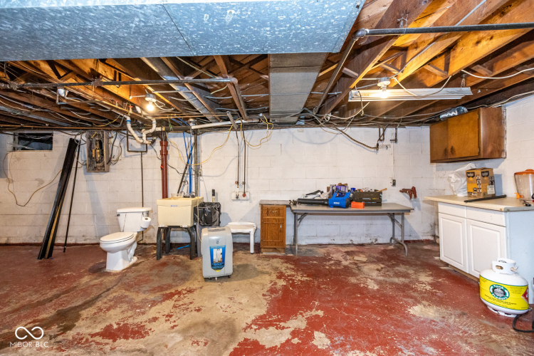 Listing Image 41
