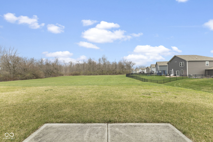 Listing Image 41