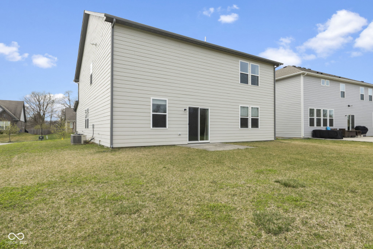 Listing Image 44