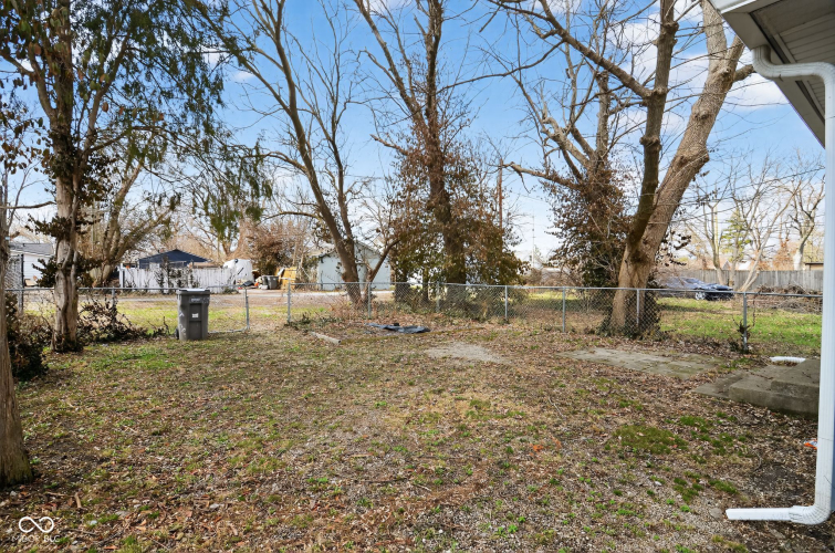 Listing Image 24