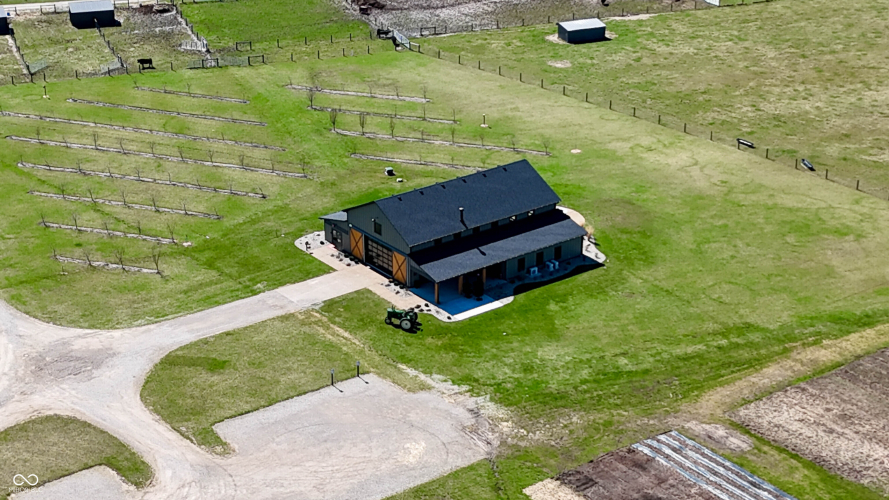 Listing Image 52