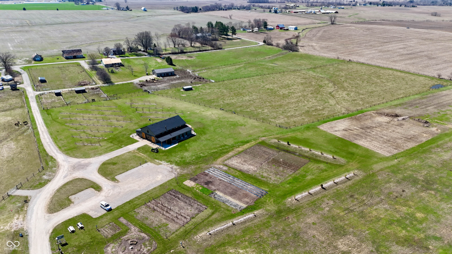Listing Image 53