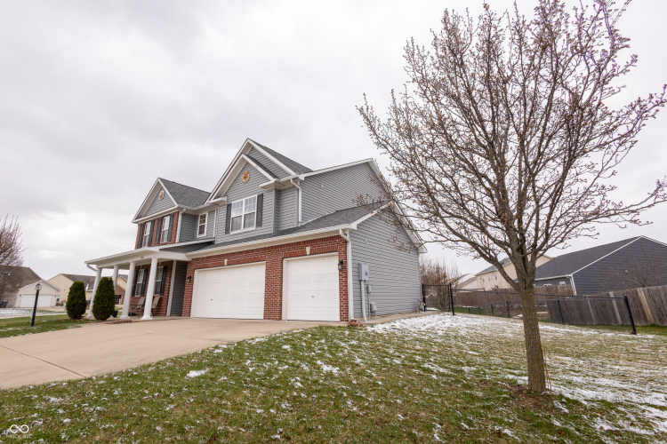 Listing Image 16