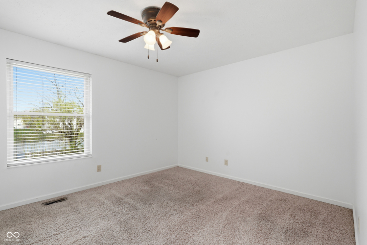 Listing Image 29
