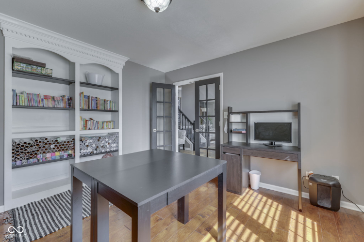 Listing Image 12